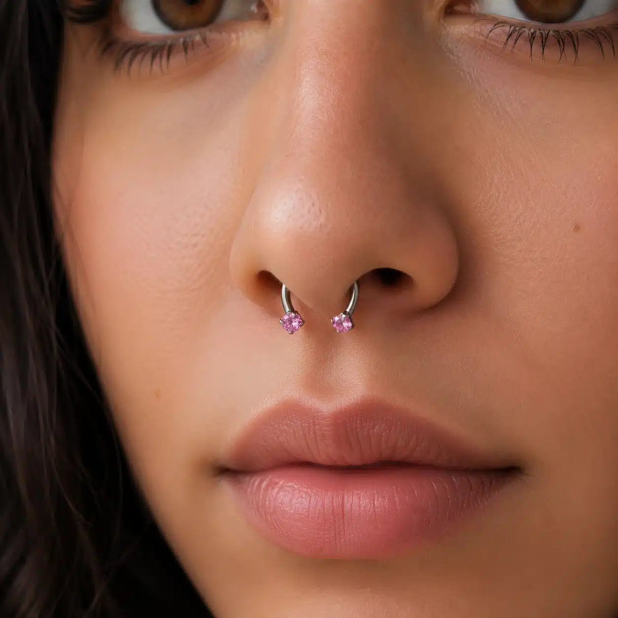 Septum με Ροζ Πέτρες σε Ασημί Φινίρισμα SS0101 Septum με Ροζ Πέτρες σε Ασημί Φινίρισμα SS0101