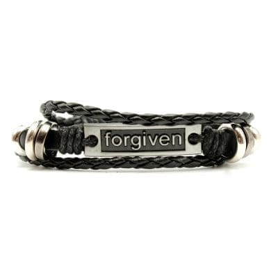 Ανδρικό δερμάτινο βραχιόλι forgiven – Πλεκτό & συμβολικό MAN61