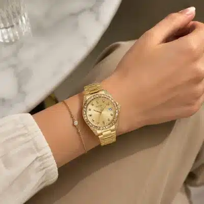Γυναικείο Ρολόι Guess Χρυσό με Ζιργκόν & Μπρασελέ 34mm GW0475L1