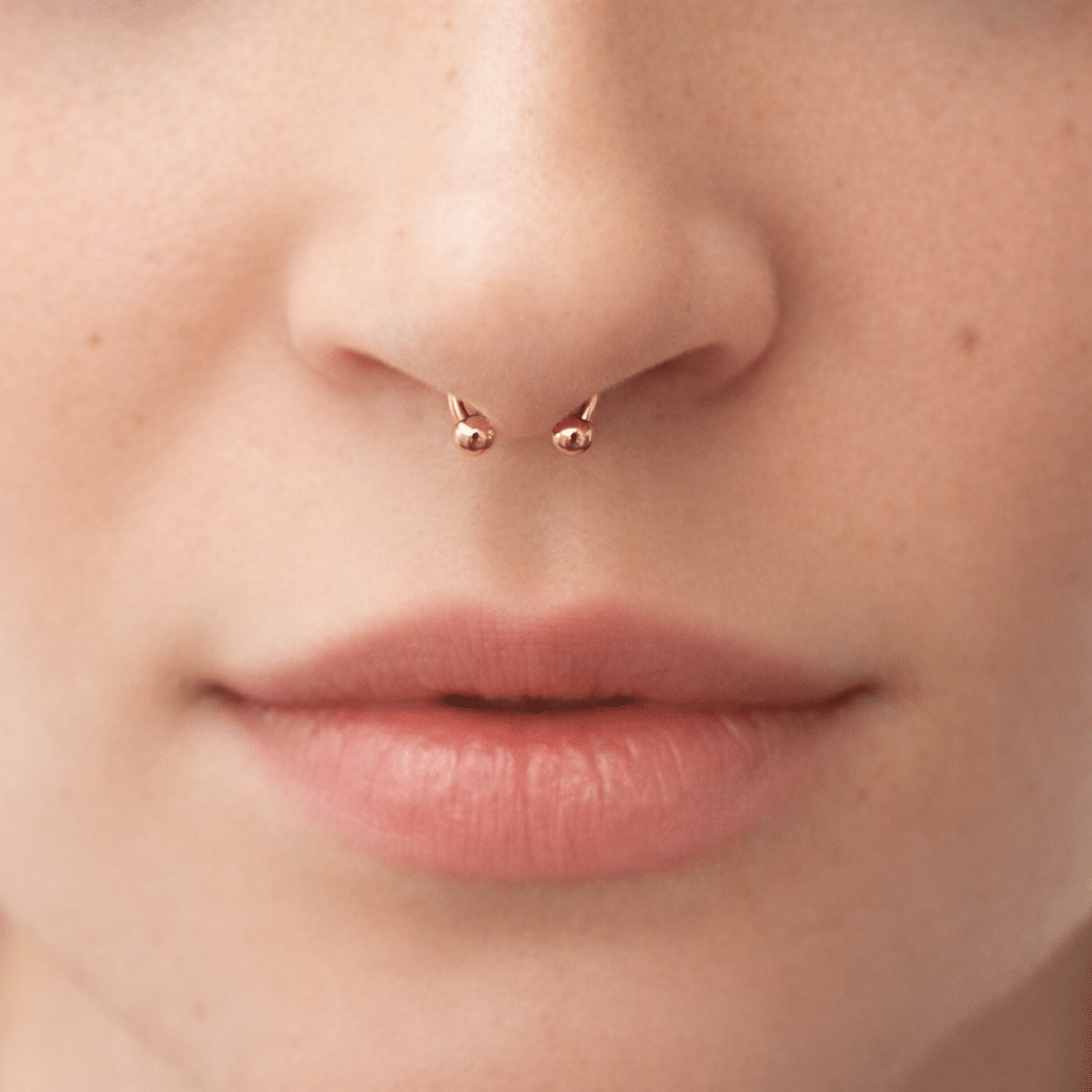 Ατσάλινο Piercing Horseshoe Χρυσό με Μπάλες SF101 Ατσάλινο Piercing Horseshoe Χρυσό με Μπάλες SF101