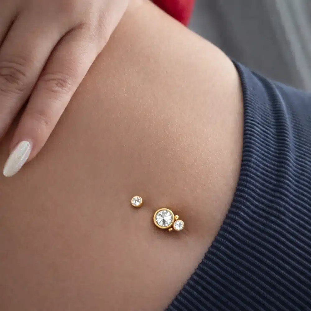 Piercing τιτανίου χρυσό με λευκά ζιργκόν SA1060 Piercing τιτανίου χρυσό με λευκά ζιργκόν SA1060
