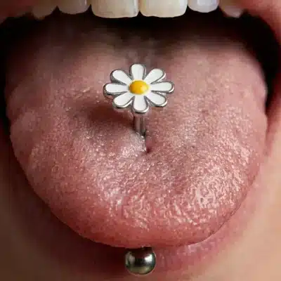 Ατσάλινο Piercing Γλώσσας Μαργαρίτα – Υποαλλεργικό & Ανθεκτικό SG001
